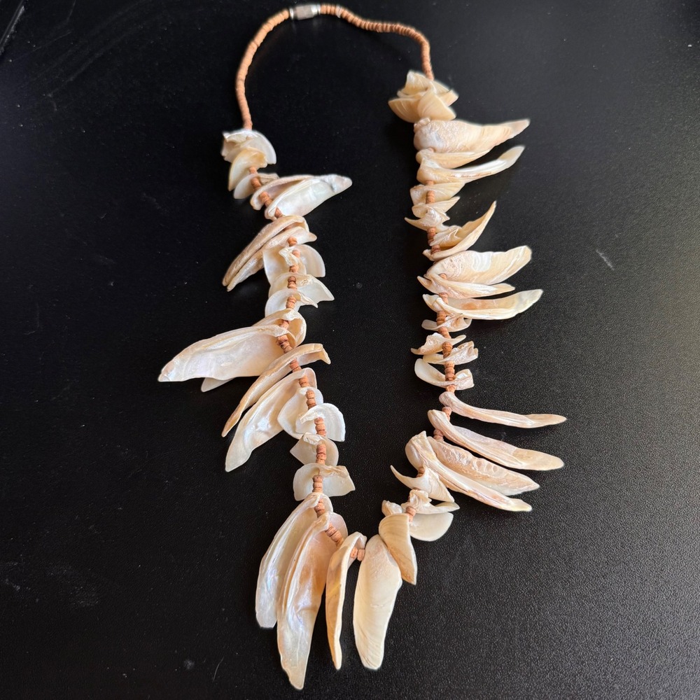 $3 BUNDLE ITEM Vintage Shell Fringe Necklace Iridescent Boho Coastal Beach